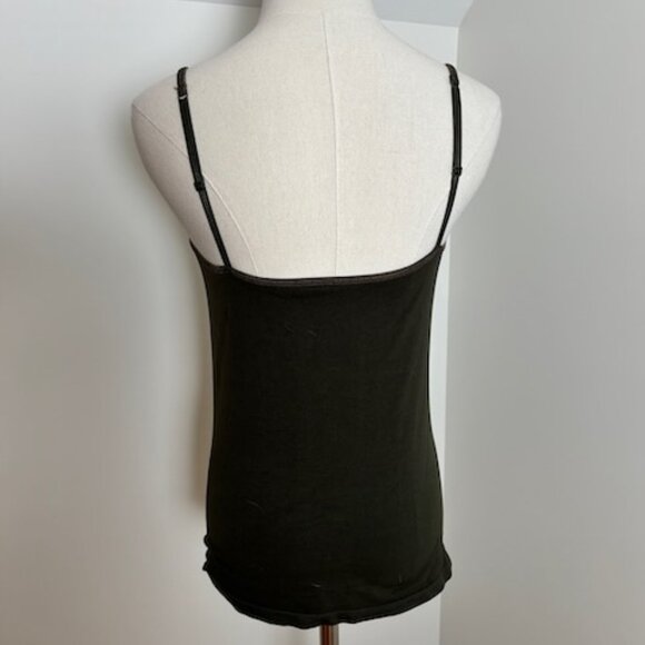 Talbots olive green tank top with shelf bra size M - Picture 4 of 5